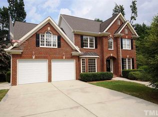 2516 Walden Woods Dr, Apex, NC 27523
