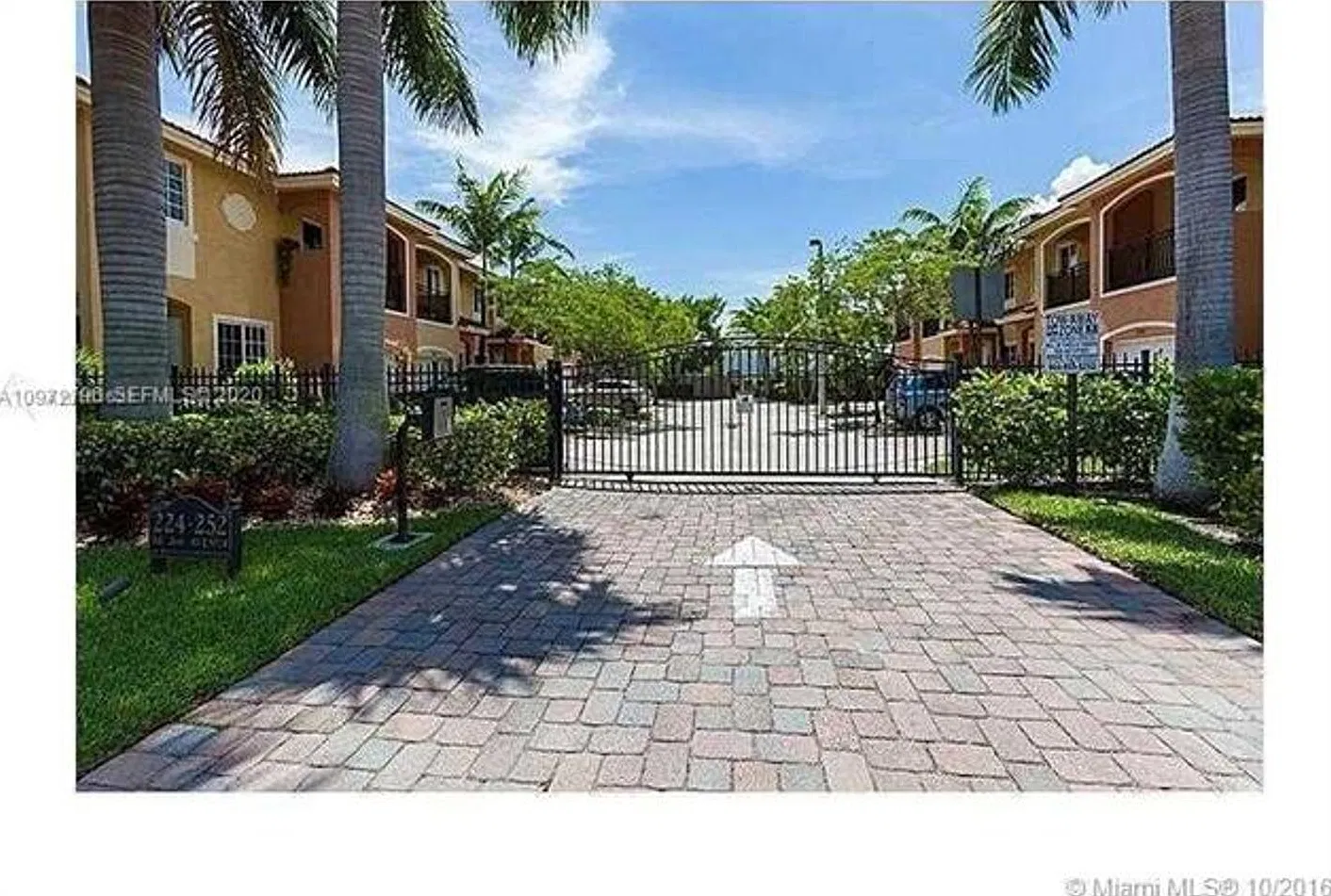 238 SE 2nd Ave th 238, Hallandale Beach, FL 33009 — Photo 2