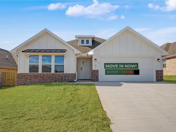 301 Spicewood Trl, Centerton, AR 72719