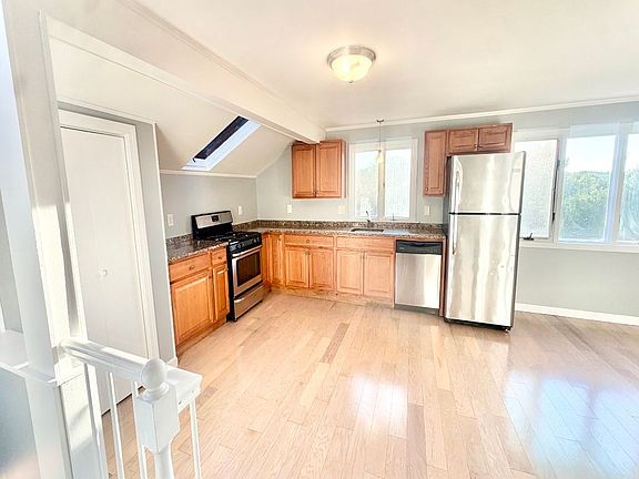 2nd image of 25 Foster St Floor 2