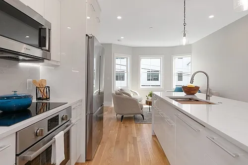 23 Berkshire St #2A Photo 1