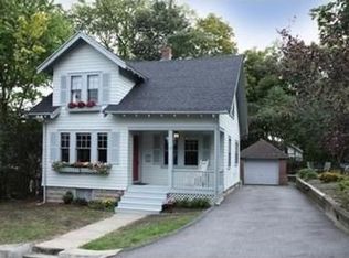 10 Lisbeth St, Lexington, MA 02421