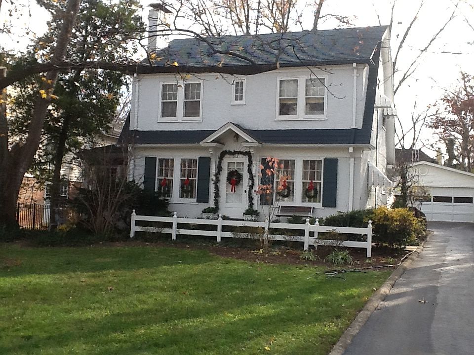 2nd image of 518 E Jefferson Ave