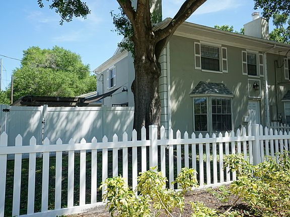 2nd image of 3323 W Swann Ave