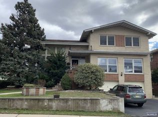 1546 10th St #2, Fort Lee, NJ 07024