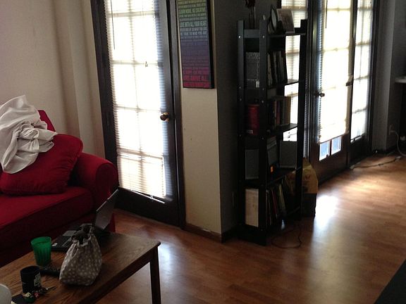 4th image of 4167 Lindell Blvd