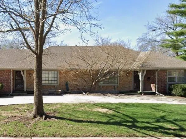 401-403 E 117th St, Kansas City, MO 64131