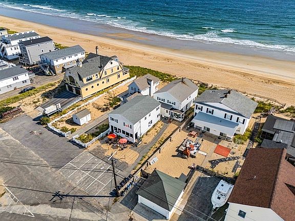 4th image of 141 Atlantic Ave