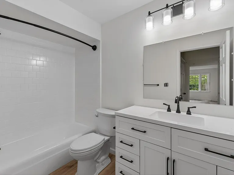 7 Georgetown Grn — Photo 15