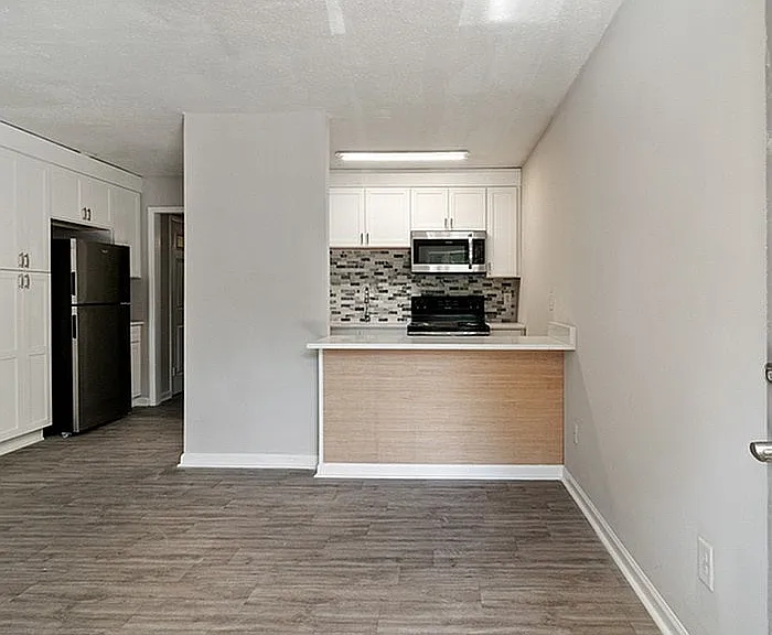 The Station on Pineview — Photo 1