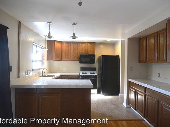 4th image of 4748 La Mesa Ct