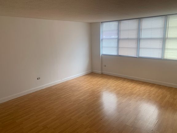 4th image of 801 Brickell Bay Dr APT 863