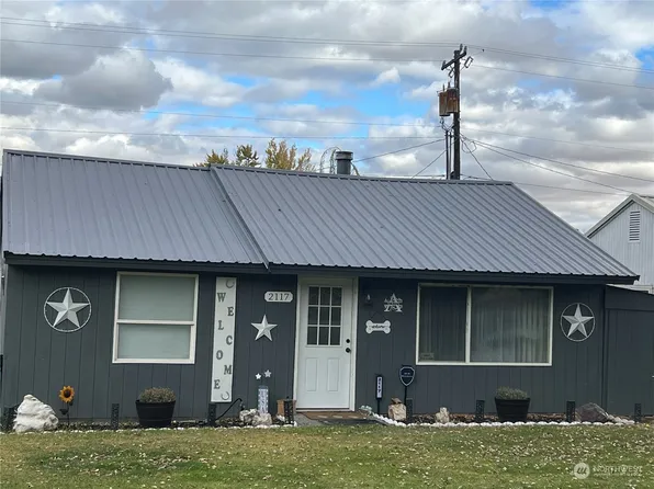 2117 Monroe Ave., Bridgeport, WA 98813