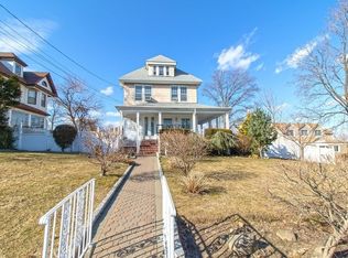 15023 7th Ave, Flushing, NY 11357