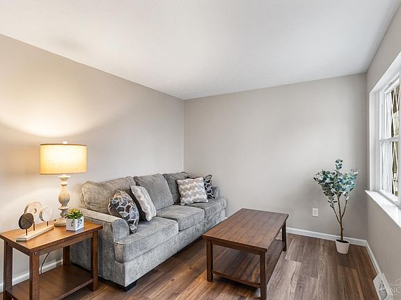 4th image of 5658 Springdale Rd #10