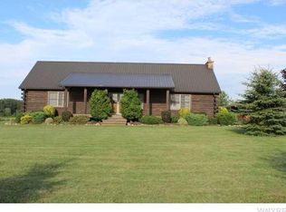 4393 Harrington Rd, Lockport, NY 14094