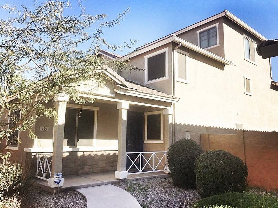 1st image of 922 E Brooke Pl