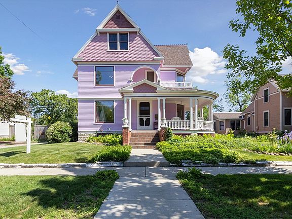 3rd image of 120 Garfield Ave