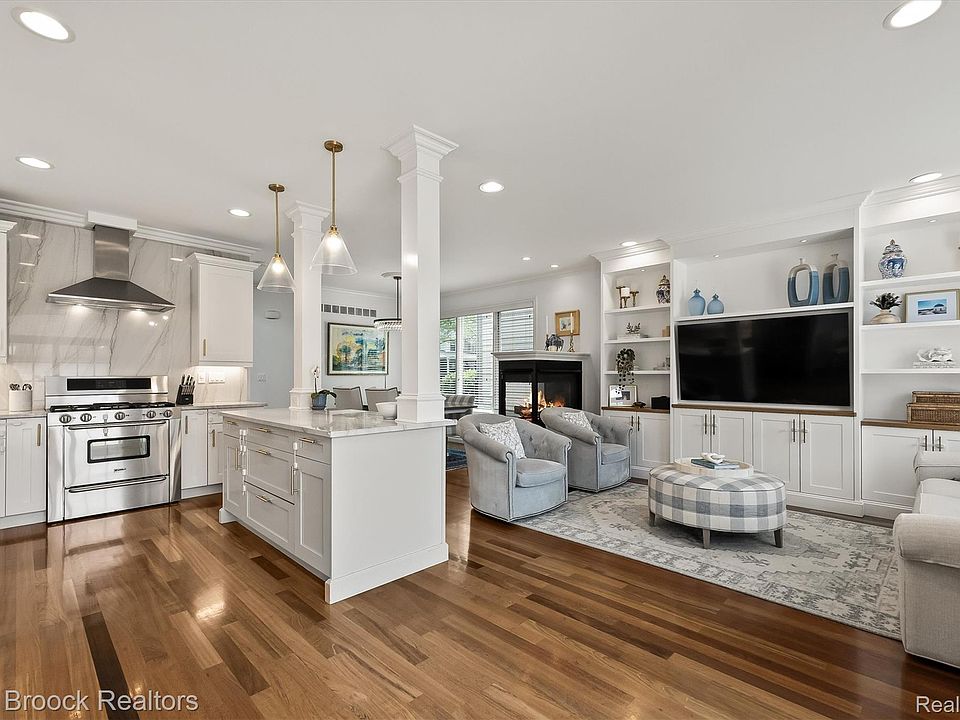 1045 Bennaville Ave, photo 11