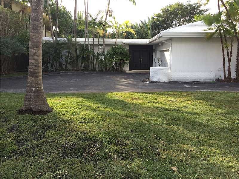 1st image of 162 Park Dr
