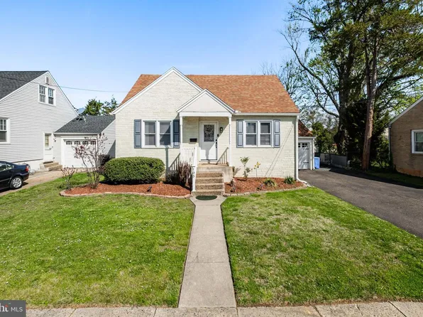 105 3rd Ave, Mount Ephraim, NJ 08059