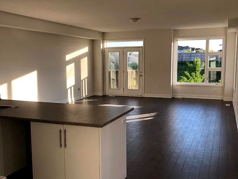 20 Donald Fleming Way — Photo 2
