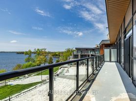 99 Louisa St