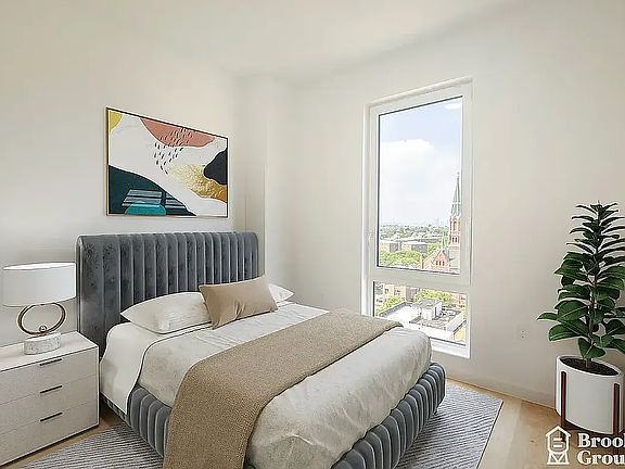 4th image of 1889 Atlantic Ave #8B