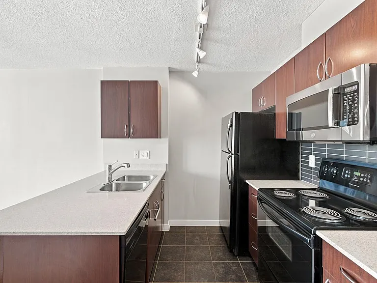938 Smithe St #2006 — Photo 2