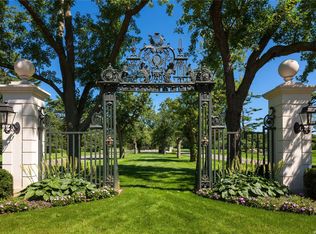 11 Spring Hill Lane, Old Westbury, NY 11568