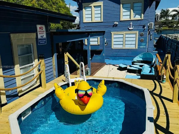 1535 SW 2nd St, Miami, FL 33135