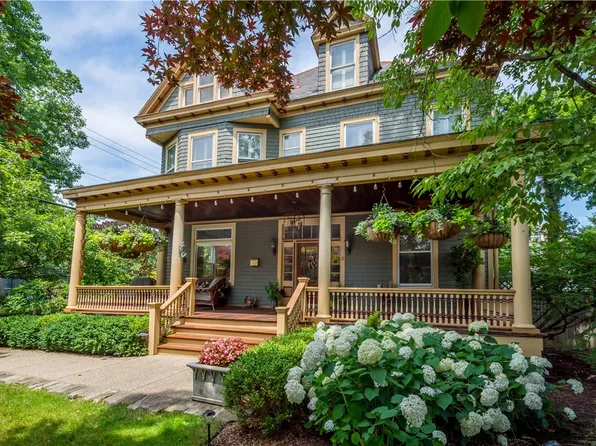 3 Beaver St, Sewickley, PA 15143