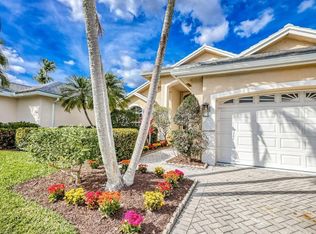 8300 Bob O Link Dr, West Palm Beach, FL 33412
