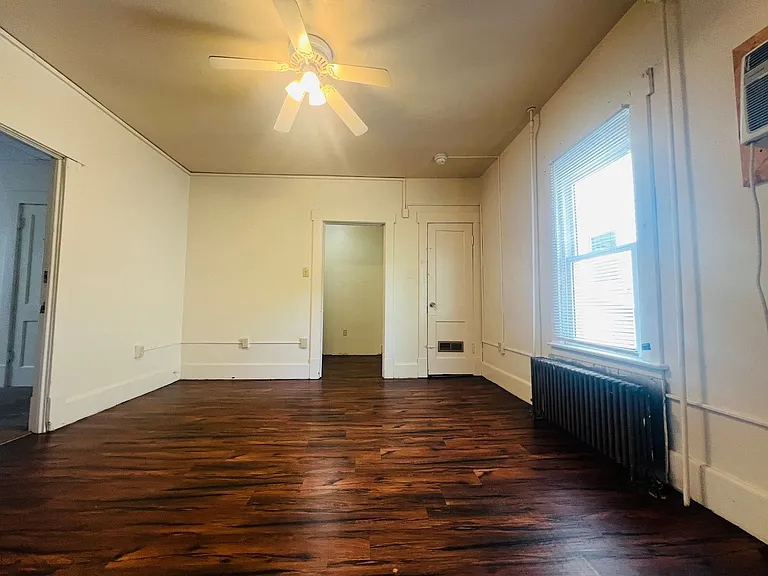 759 Garrison Ave — Photo 10