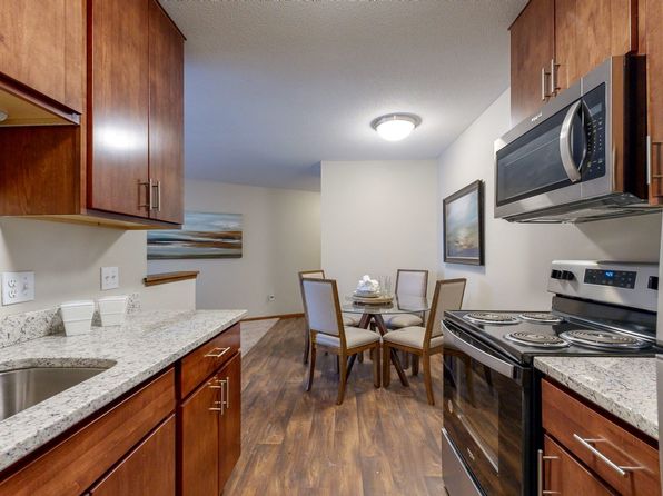 371 Old Highway 8 SW APT 106