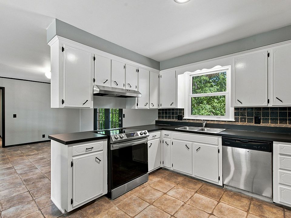 1st image of 7249 Willow Creek Dr