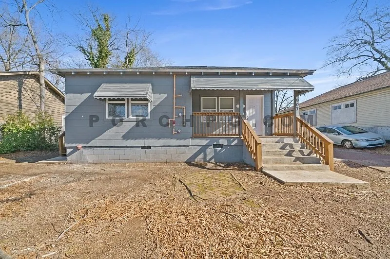 907 Maple Ave SE #1