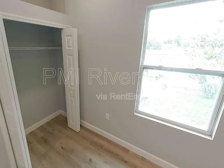 151 W 17th St #4 — Photo 10
