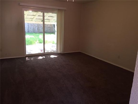 2nd image of 3005 Bamboo St