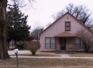 305 S Park Ave, Maize, KS 67101