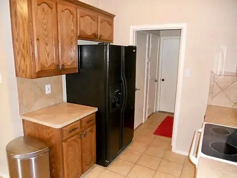 3 bed, 1565 sqft, $2,200 — Photo 2