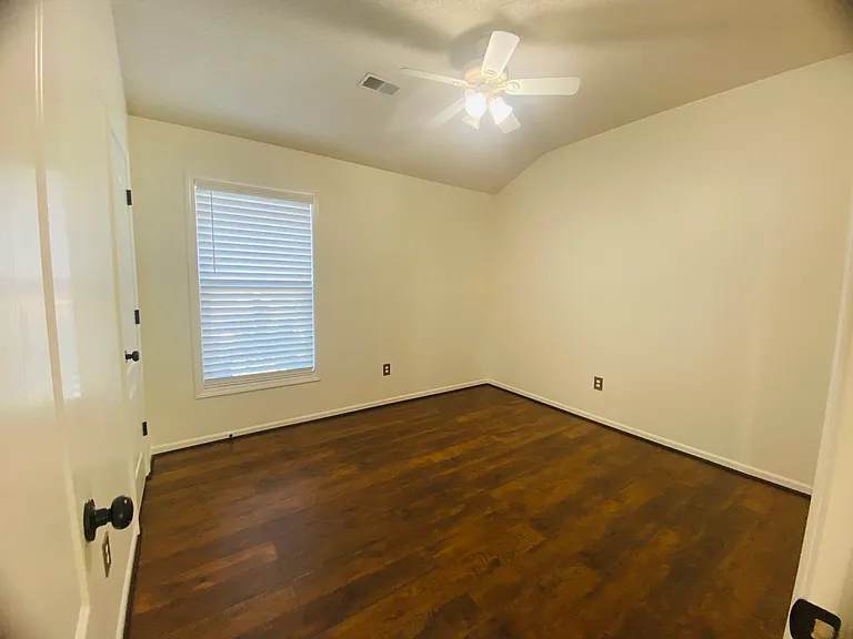 13713 Bradshaw St — Photo 12