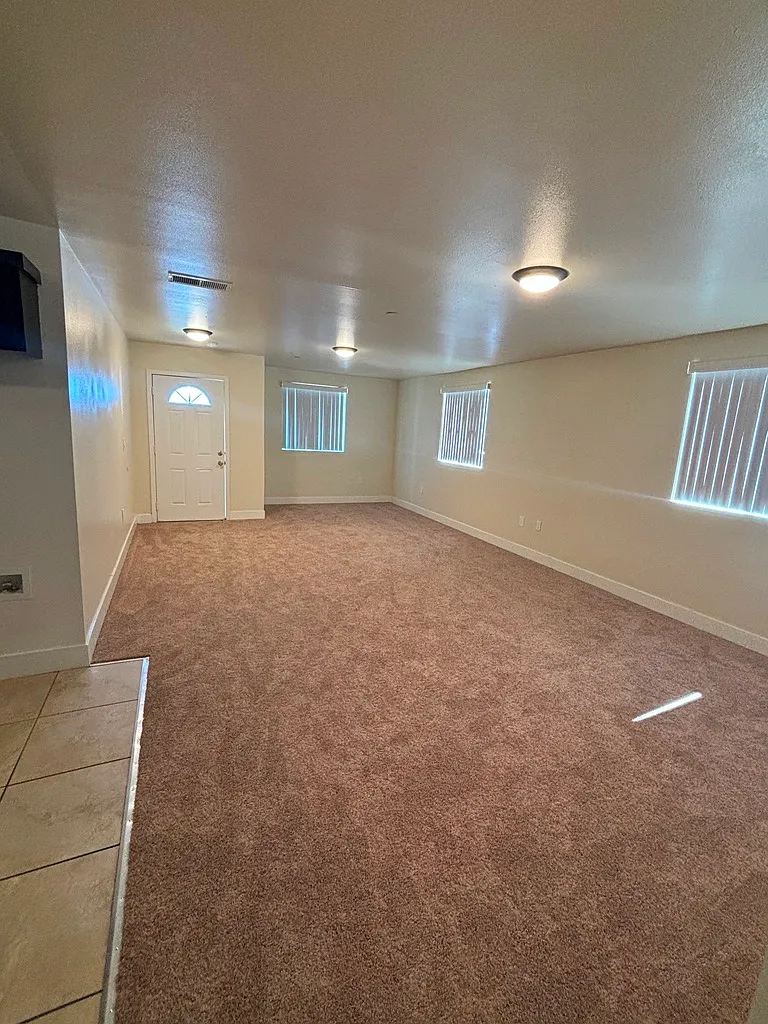 5 bed, 1775 sqft, $4,200 — Photo 4