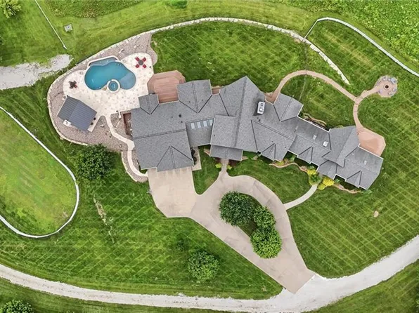 5805 Malcolm Lake Rd, Edgerton, MO 64444