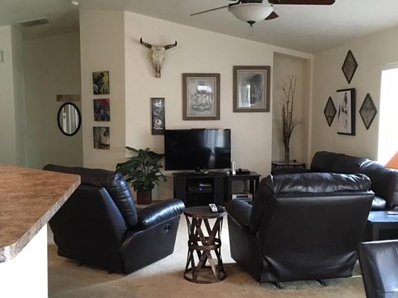 2nd image of 3410 Plaza De Viola