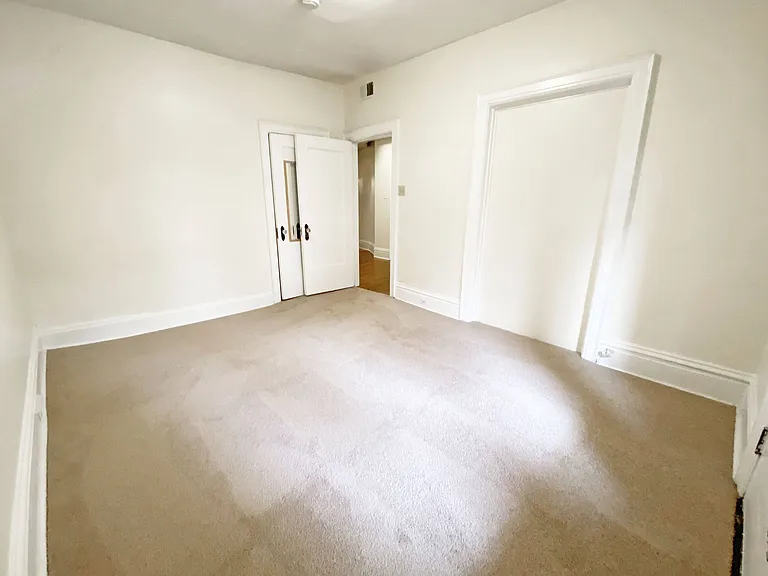 Holden Street Apartments — Photo 9