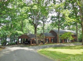 3909 8th Street Ct NW, Hickory, NC 28601