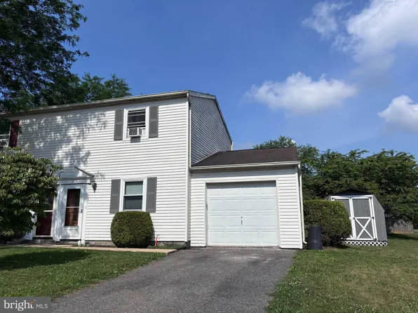 21 Natalie Ln, Cleona, PA 17042