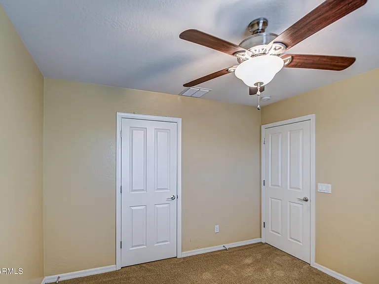 3114 E Franklin Ave — Photo 42