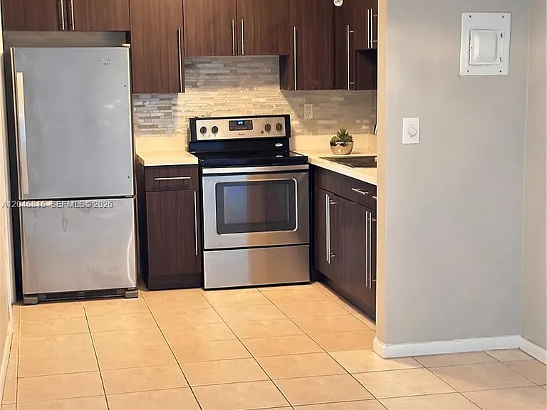 1720 Funston St #203 — Photo 2